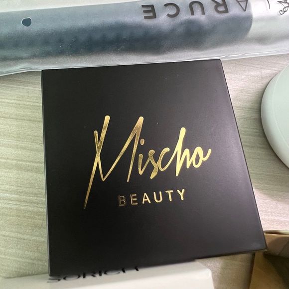 🎉HP🎉 NEW 6 Piece Perfect Complexion Lux Highlighter/Bronzer/Blush/Brushes Set - Picture 10 of 12